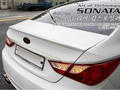Hyundai Sonata YF (10-) задний спойлер на крышку багажника, черный, под покраску.